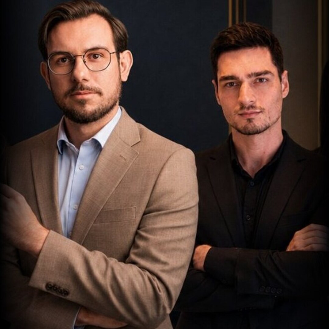 Dr. Luciano Alves Neves e Gustavo, que conduzem o MedScale.